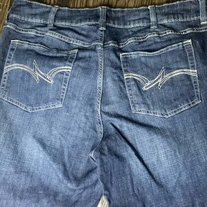 Women’s Wrangler bootcut Jeans